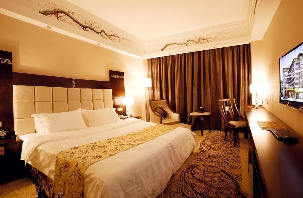 Guilin Golden Crown International Hotel Exterior photo
