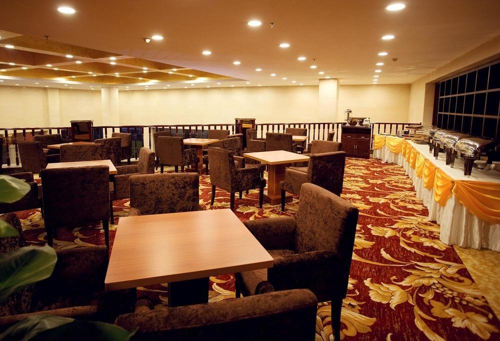 Guilin Golden Crown International Hotel Exterior photo