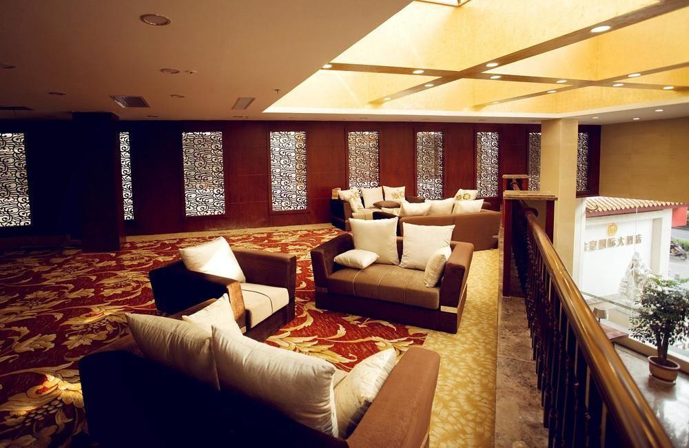 Guilin Golden Crown International Hotel Exterior photo