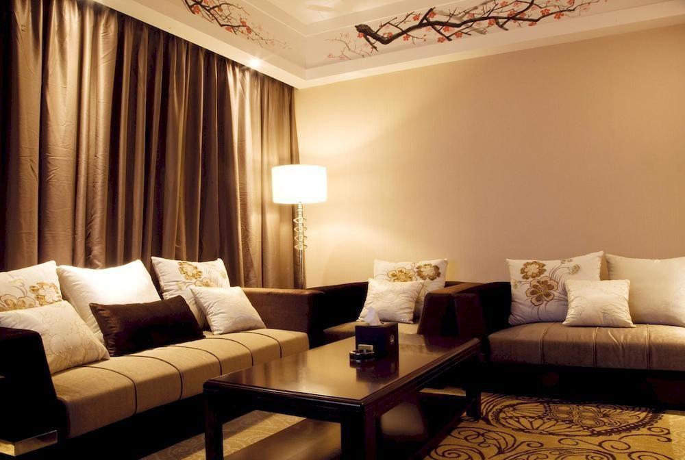 Guilin Golden Crown International Hotel Exterior photo