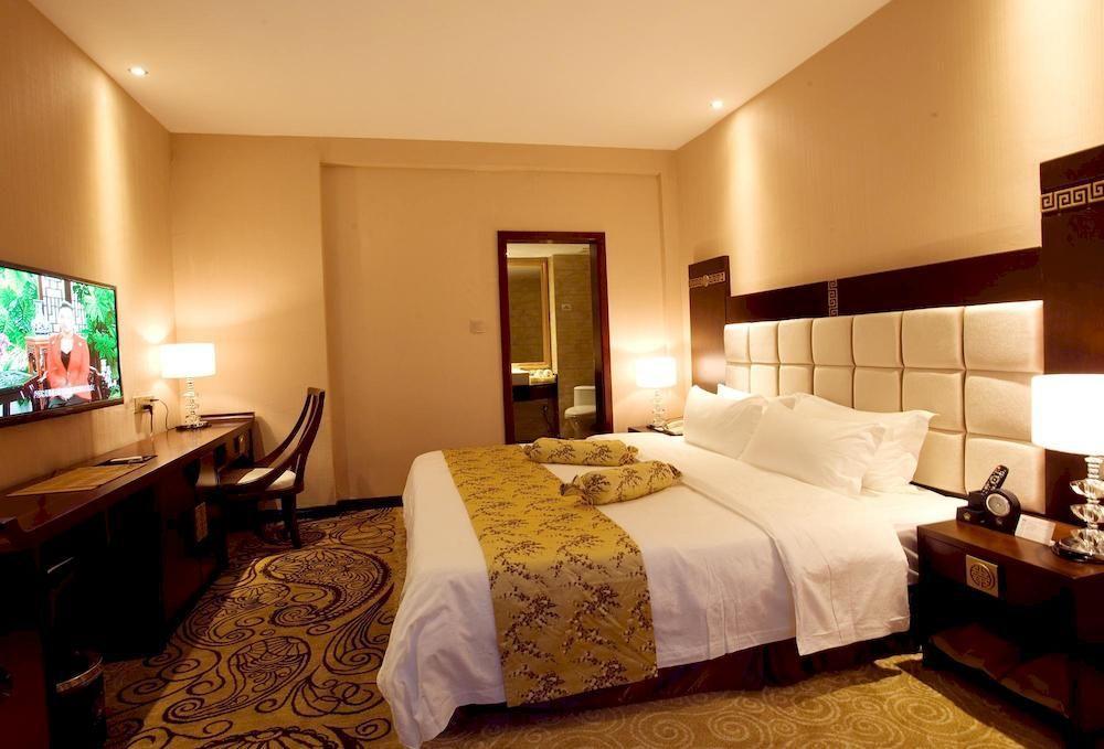Guilin Golden Crown International Hotel Exterior photo