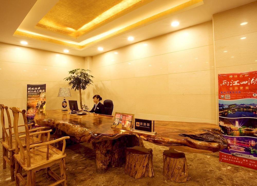 Guilin Golden Crown International Hotel Exterior photo