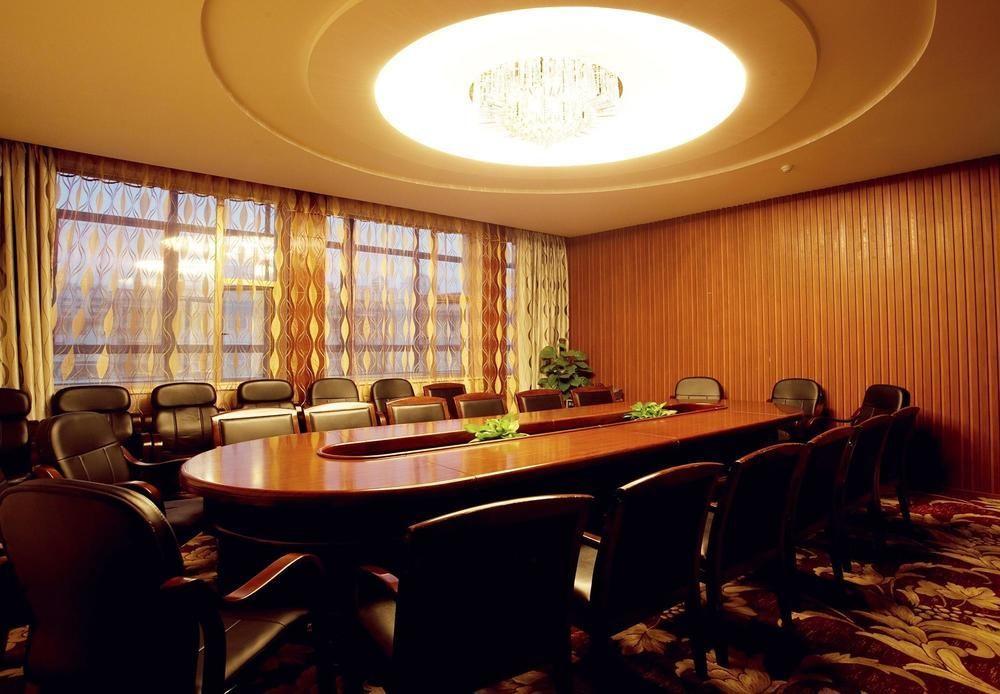 Guilin Golden Crown International Hotel Exterior photo
