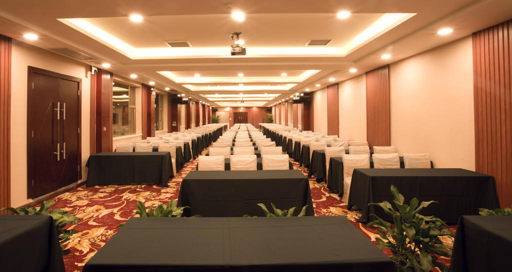 Guilin Golden Crown International Hotel Exterior photo